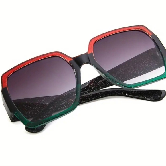 Y2K VIBE EXAGGERATED LARGE COLORBLOCK SUNGLASSES NWOT - Picture 2 of 6